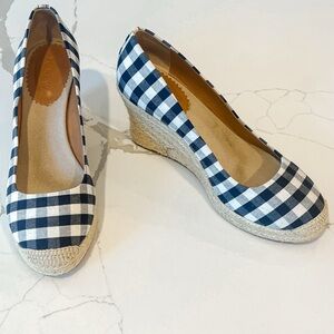 J. Crew Navy Blue and White Gingham Checkered Espadrille Wedge Shoes Womens Sz 7